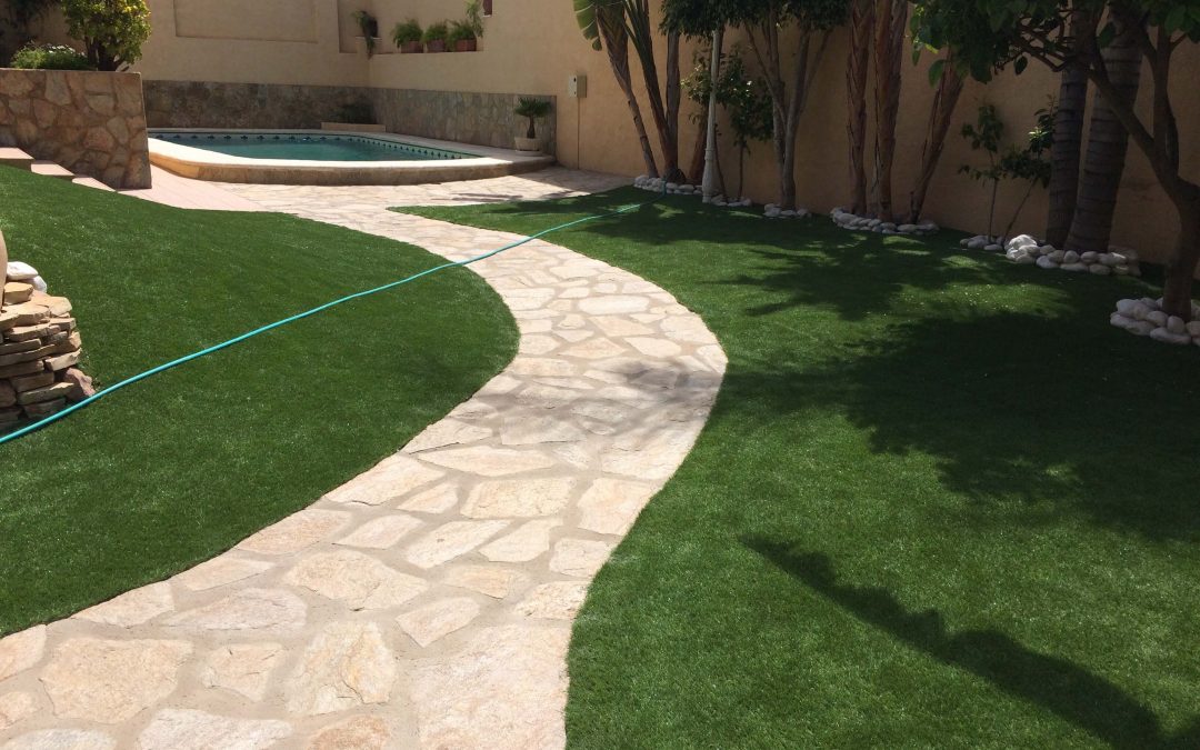 Reforma integral de jardín chalet Rincón de Loix